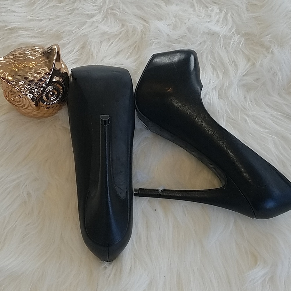 Heals - Picture 4 of 4